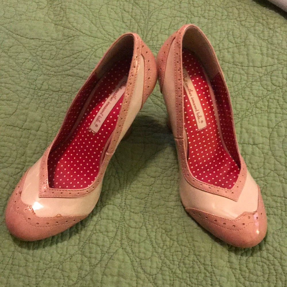 Pinup Retro Pumps